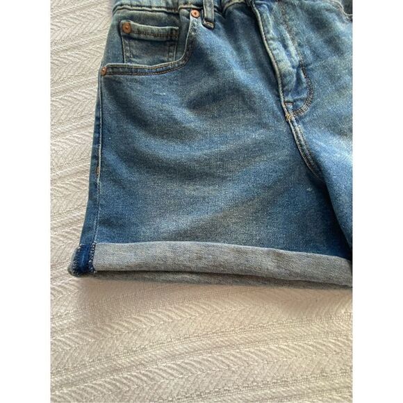 AMERICAN RAG  JUNIORS 1/25 PAPER BAG WAIST SHORTS MEDIUM WASH - Picture 5 of 11